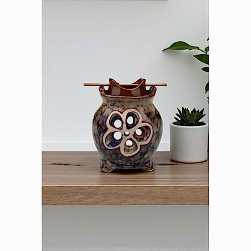 Seramik Lotus Çiçek Tasarımlı Buhurdanlık – Dekoratif Aromaterapi ve Uçucu Yağ Yakıcı