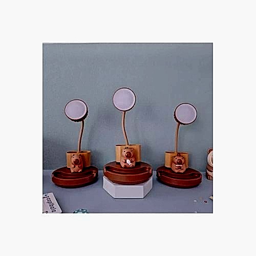 Capybara LED Masa Lambası – USB Şarjlı, Kalemlik, Telefon ve Kalemtıraşlı